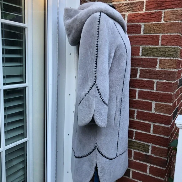 Sheepskin Fur Hooded Women's Coat. - Picture 7 of 14